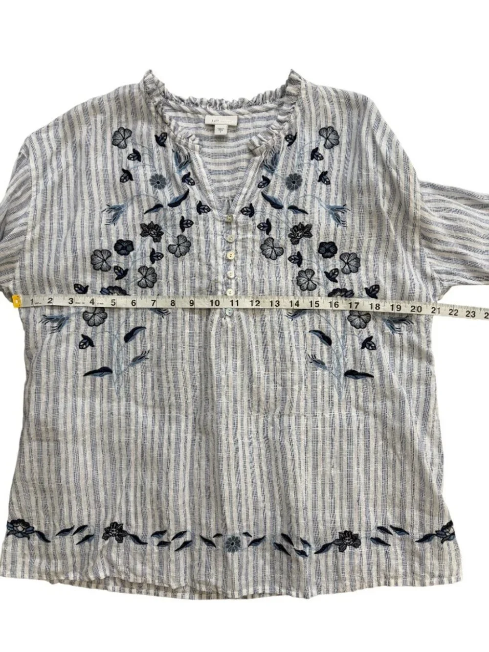 J. Jill Love Linen Womens Size S Linen Top Embroidered Tunic Blue White Stripe - Picture 5 of 8